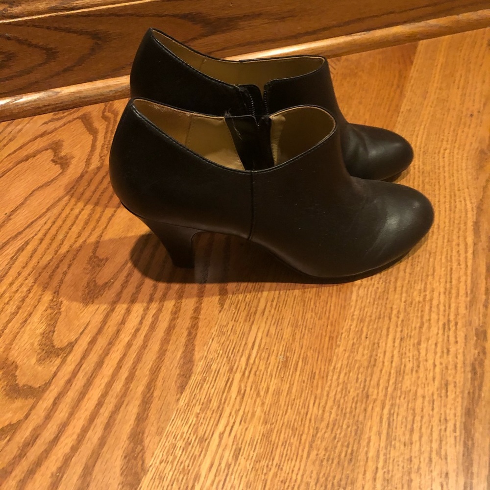Naturalizer Booties Lucca black Size 8